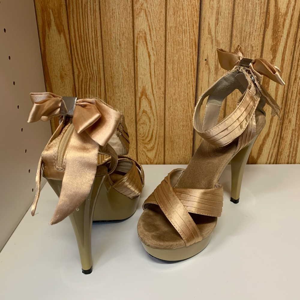 Gold Satin bow platform heels